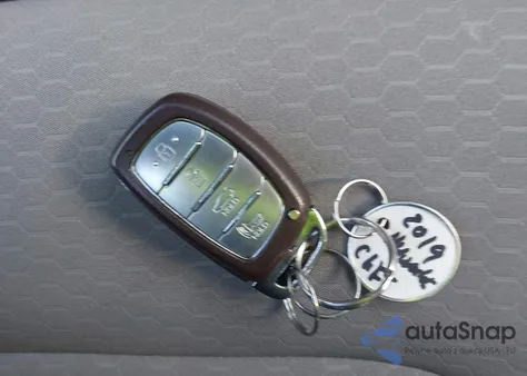 2019 Hyundai Elantra Value Edition из США, поврежденный, VIN KMHD84LF2KU804969